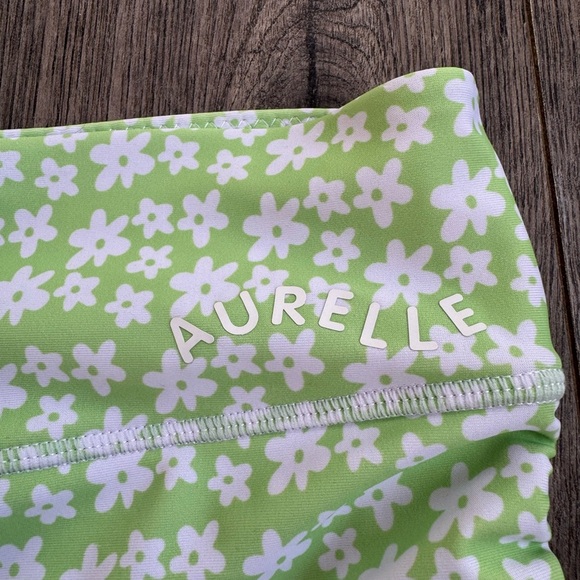 Aurelle High Rise Bright Green Floral Shorts - Picture 3 of 5